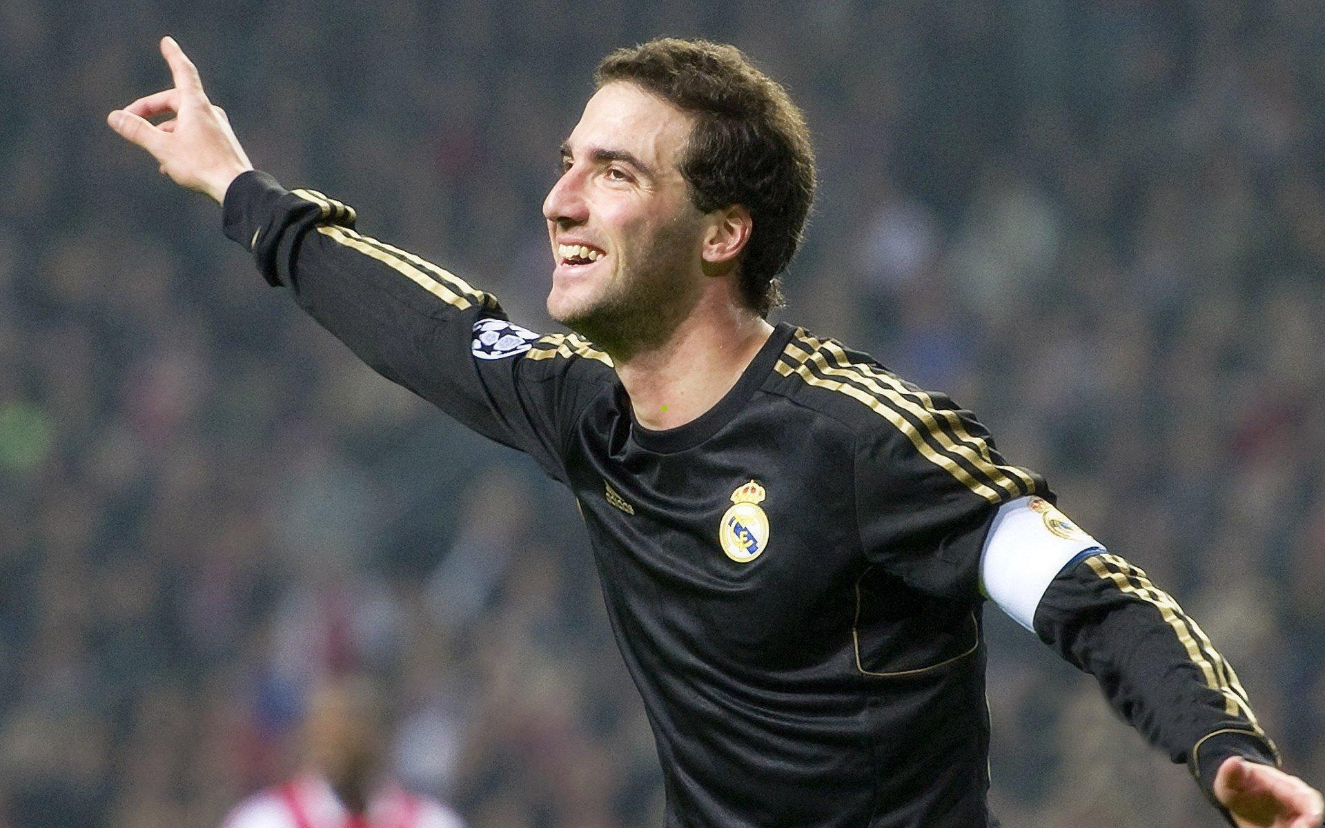 剑南春助力拜仁客场3-0大胜十人门兴，卡尔世界波格雷罗传射基米希建功